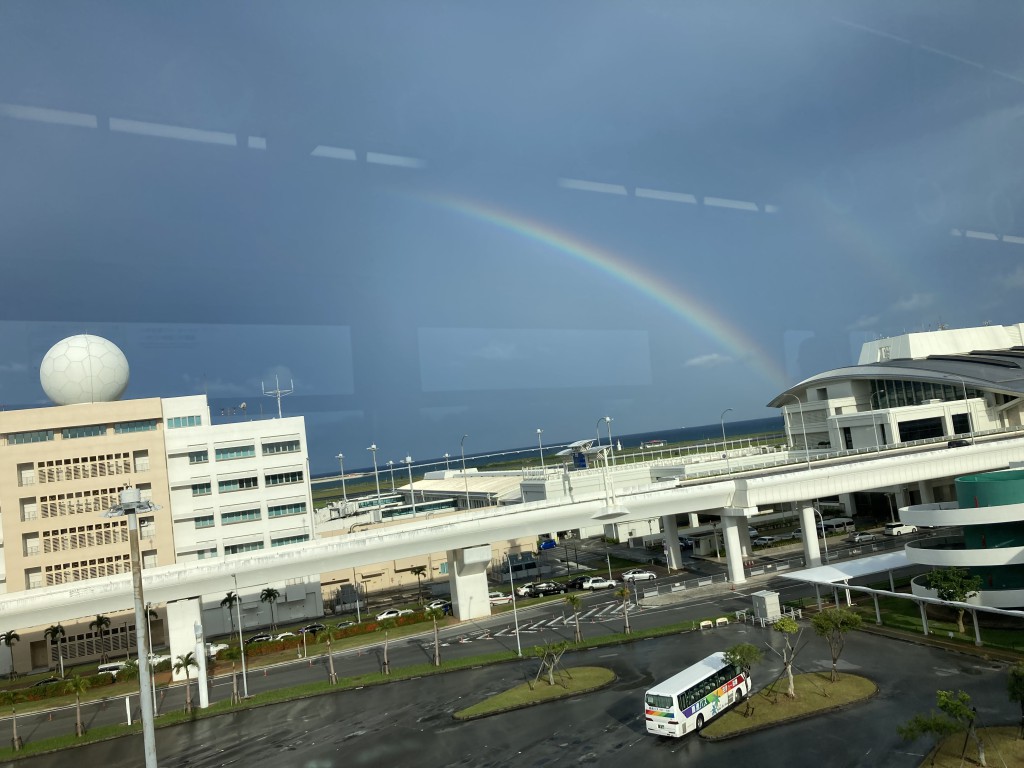 沖縄旅行２０２２年８月　虹の風景