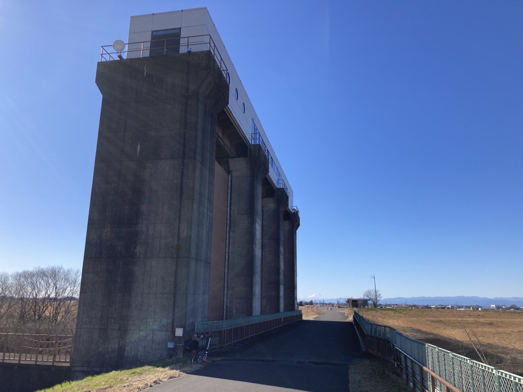 渡良瀬遊水地　水門