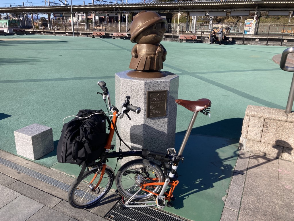 佐野駅　さのまるの像