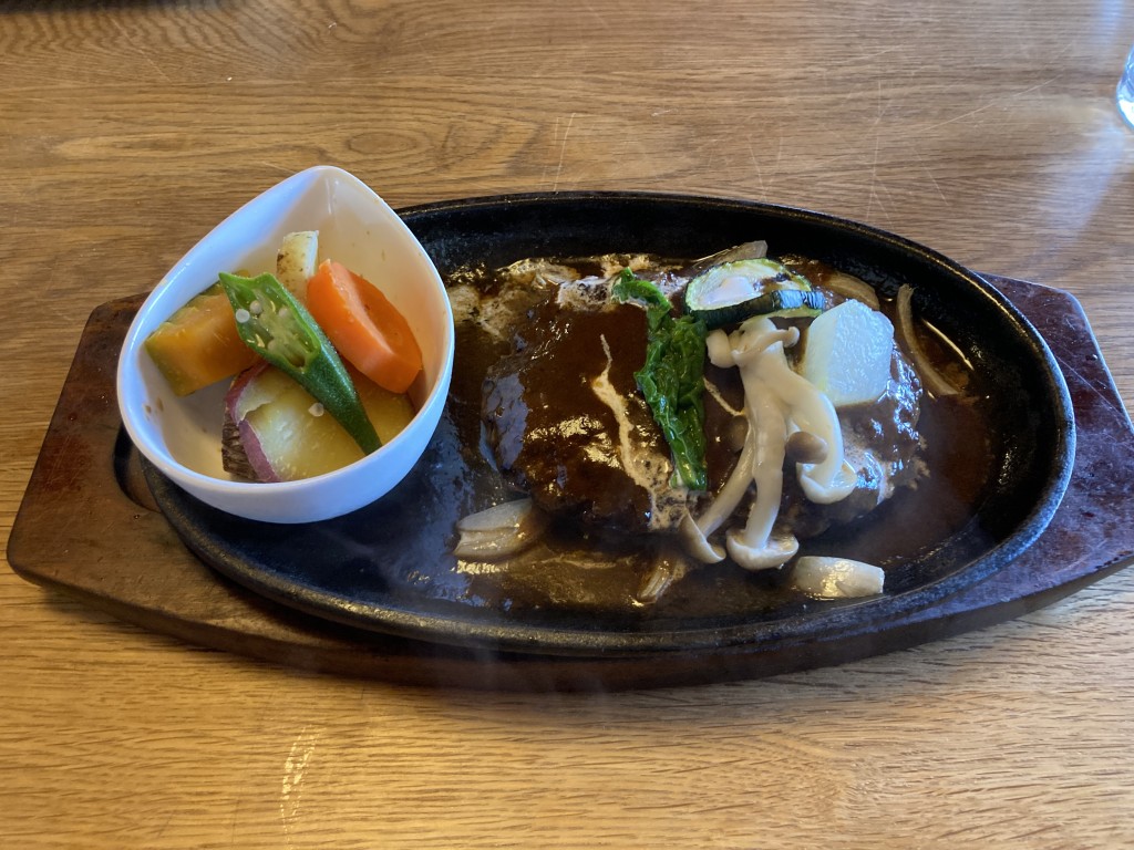 食彩花あかり　赤牛ハンバーグ